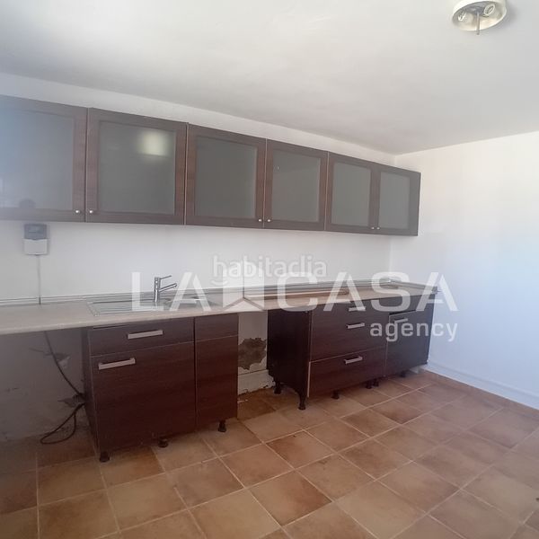 Foto 7b102863-5f2f-49c3-83cb-a380a7e8aa41. Casa amb aparcament a Barrios (Los)