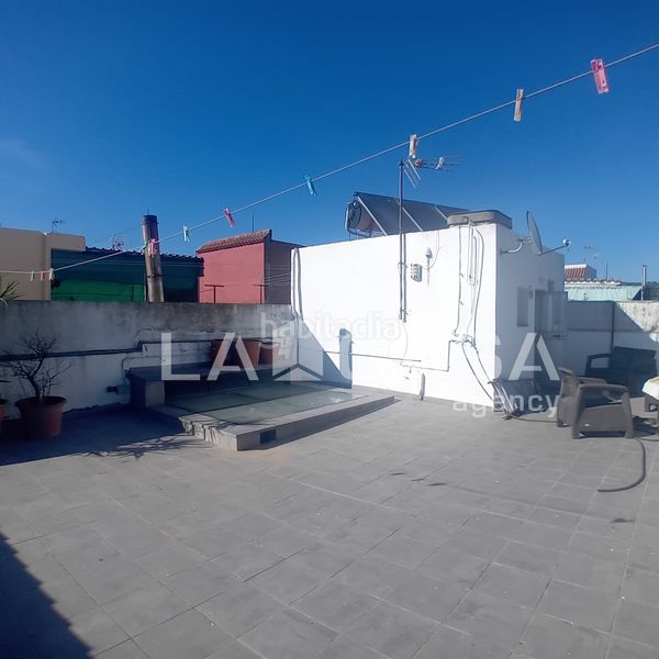 Foto 7fe282d2-e1dc-4b15-bb13-b7ec13b9c8f3. Casa amb aparcament a Barrios (Los)