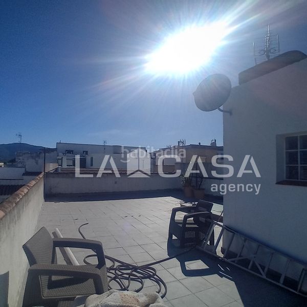 Foto c6620903-dc7e-4c15-82b7-3bc36f7137b8. Casa amb aparcament a Barrios (Los)
