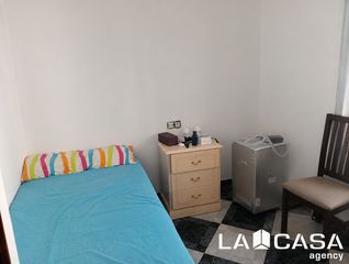Etagenwohnung in Centro - Doña Mercedes. Piso de 74 m con 3 dormitorios y buena ubicación en dos hermanas