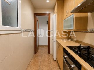 Pis a Centre. Piso de 90 m con 3 dormitorios y ascensor en marina, santa colom