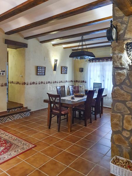 Foto 01f07fb2-e074-4976-abac-08490ff3ac65. Casa a Requena