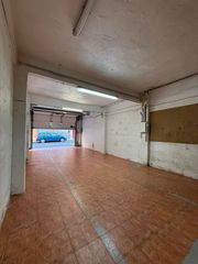 Locale commerciale in Erandio. Local comercial de 65 m en planta baja con ascensor y garaje en