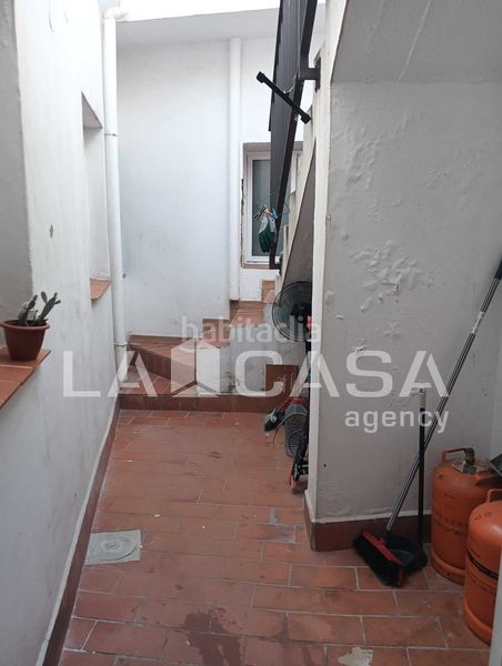 Foto 423bc7c2-fdf3-4f51-9fb4-7f666e412c25. Planta baixa a Casco Antiguo Algeciras