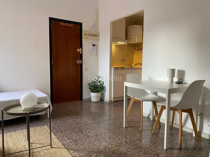 Foto 89946abf-102b-4150-945f-7a4eb8c29571. Loft a Sants Barcelona