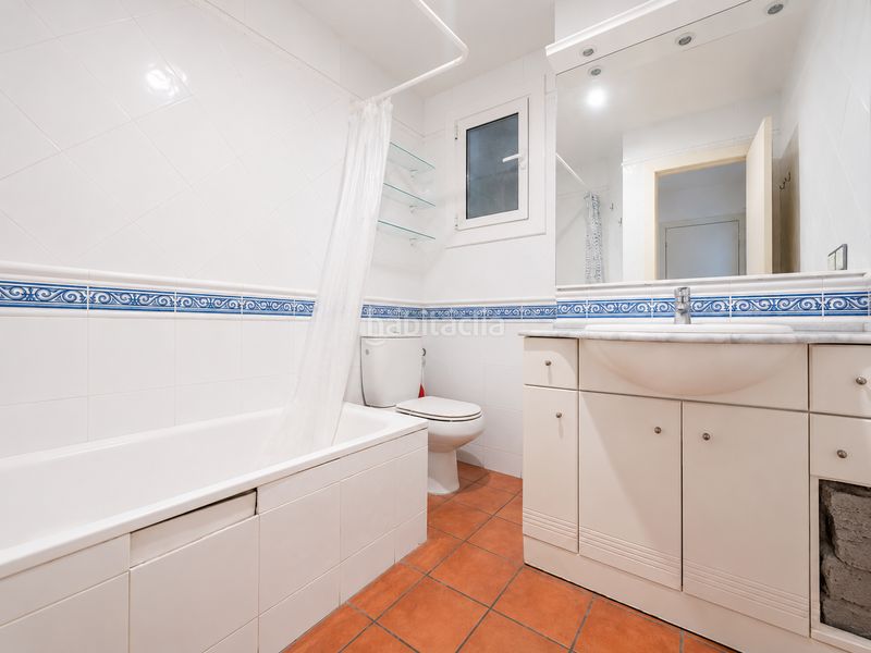 Foto 4b32830d-561b-44ea-8928-03ac7ced2365. Àtic amb calefacció a Guinardó Barcelona