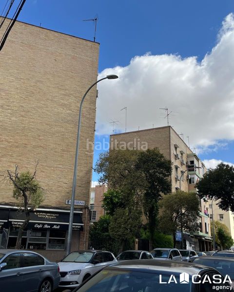 Foto b4fa9ed9-8f8f-4db5-8db2-4f4833aee7e9. Pis amb calefacció a Cruz Roja Sevilla