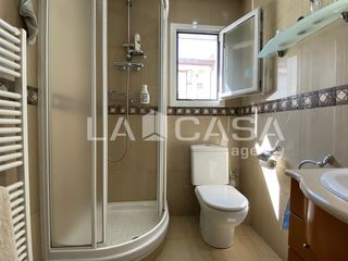 Àtic a Singuerlín. Ático 95 m con 3 dormitorios y terraza en santa coloma de gramen