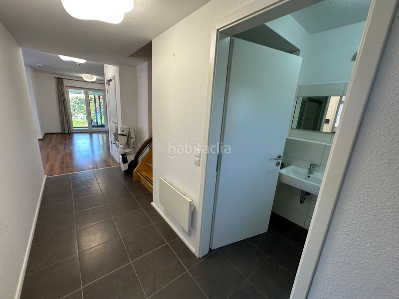 Foto d8369e27-c66d-4bbc-a491-67d4be89dd14. Casa amb calefacció aparcament a Sopela
