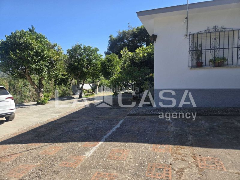 Foto 196440e8-d7e5-441f-95aa-6b54599ae353. Casa amb aparcament a La Granja - La Colina - Los Pastores Algeciras