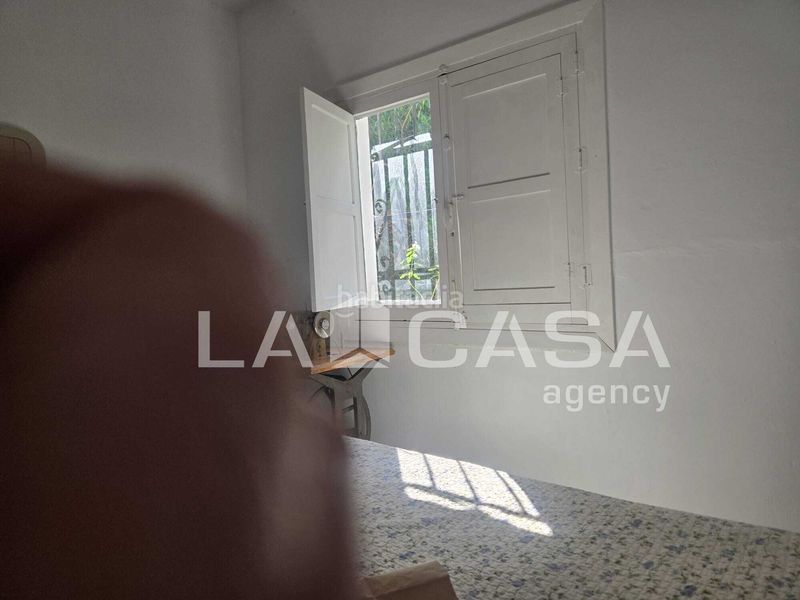 Foto 4dcf401c-9b5e-4d85-98f3-736e9c5c3cda. Casa amb aparcament a La Granja - La Colina - Los Pastores Algeciras