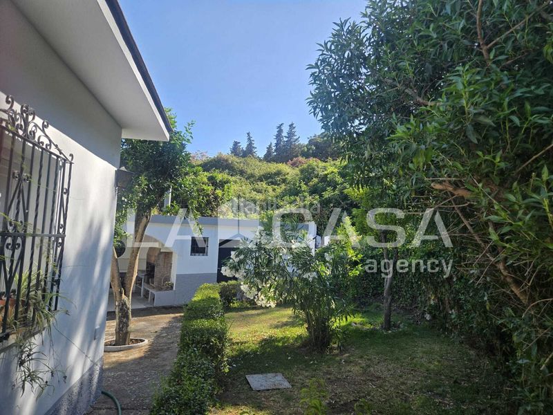 Foto 80164fc6-473d-4aef-88a1-a51dd0bb5f05. Casa amb aparcament a La Granja - La Colina - Los Pastores Algeciras
