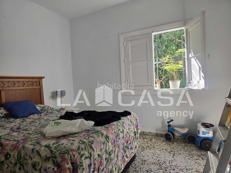Foto ec92e358-f91e-4491-90e1-c1848ae24410. Casa amb aparcament a La Granja - La Colina - Los Pastores Algeciras