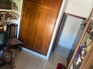 Pis a San Pablo. Piso de 112 m con 4 dormitorios, ascensor y terraza en sevilla