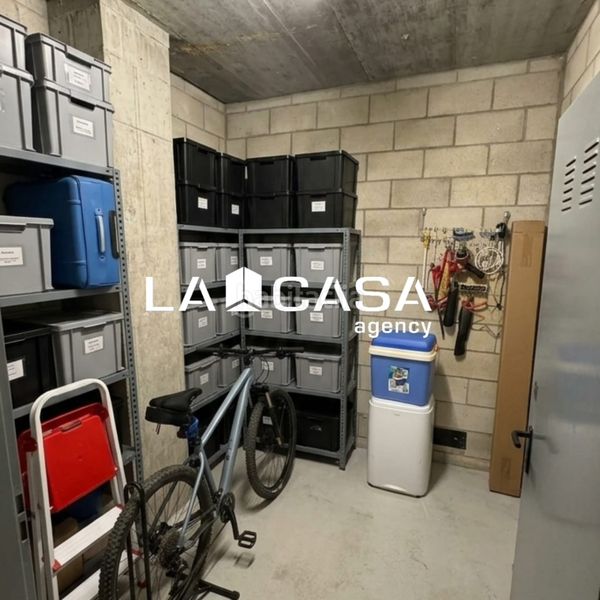 Foto c62f50c1-30ef-4235-afcd-ff7ea1f89ac9. Pis amb aparcament a Entrenúcleos Dos Hermanas