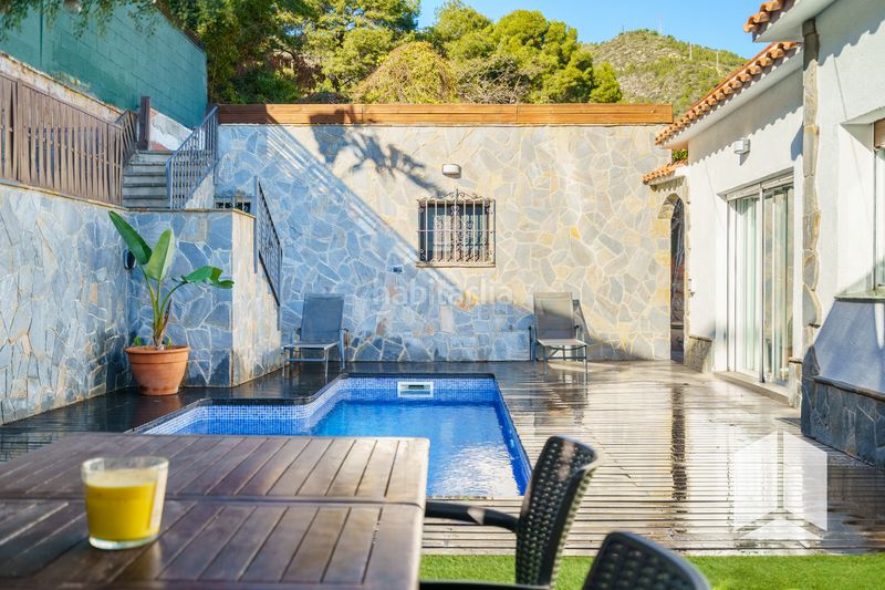 Foto f8bede76-a040-4d40-b109-4ca9eeda21bf. Casa amb aparcament a Bellamar Castelldefels