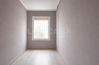 Pis a Pubilla Cases. Piso luminoso con 3 dormitorios y ascensor.