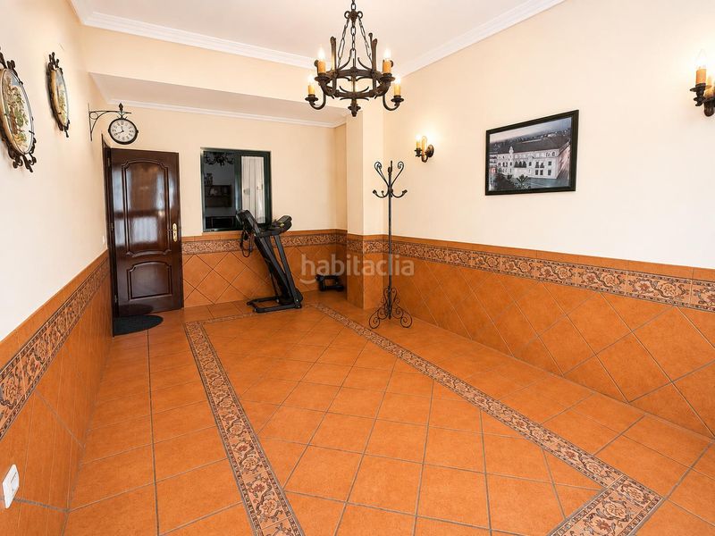 Foto 5120365a-d250-4bbe-8477-c2a025e53098. Casa amb aparcament a Centro - Doña Mercedes Dos Hermanas