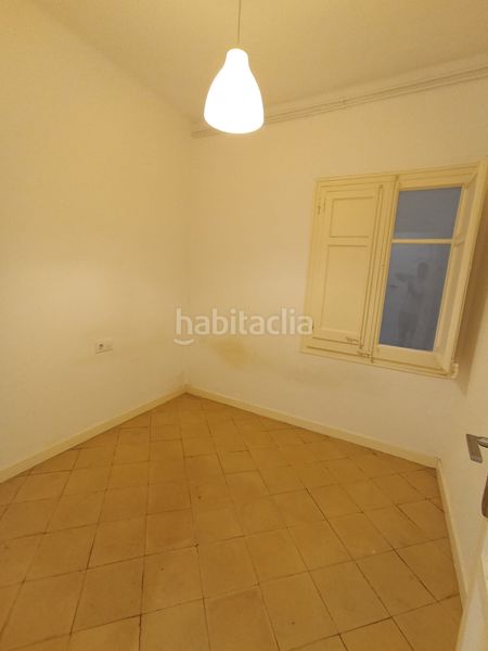 Foto aa34960c-7ea3-4deb-a848-a9f67f193c61. Pis a Sant Antoni Barcelona