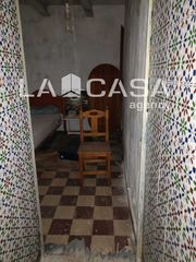 Casa a Bajadilla - Fuente Nueva. Casa de 25 m con 1 dormitorio en algeciras