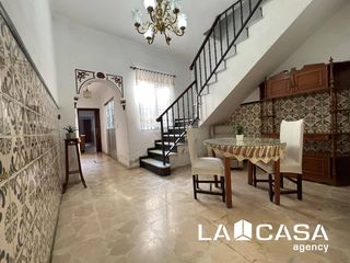 Haus in Vista Azul - Consolación. Casa de 142 m con 4 dormitorios y 1 baño en dos hermanas