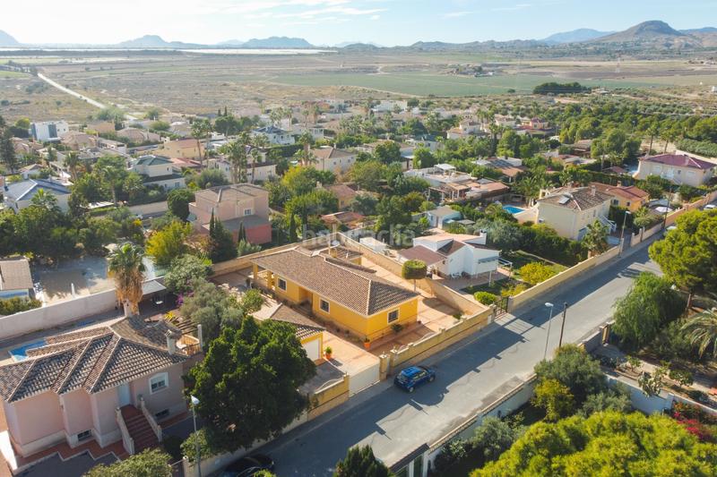 Foto 587bdd5b-9491-4118-ba49-f24c7e2b7545. Chalet mit kamin parking pool in Valle del Sol Mutxamel