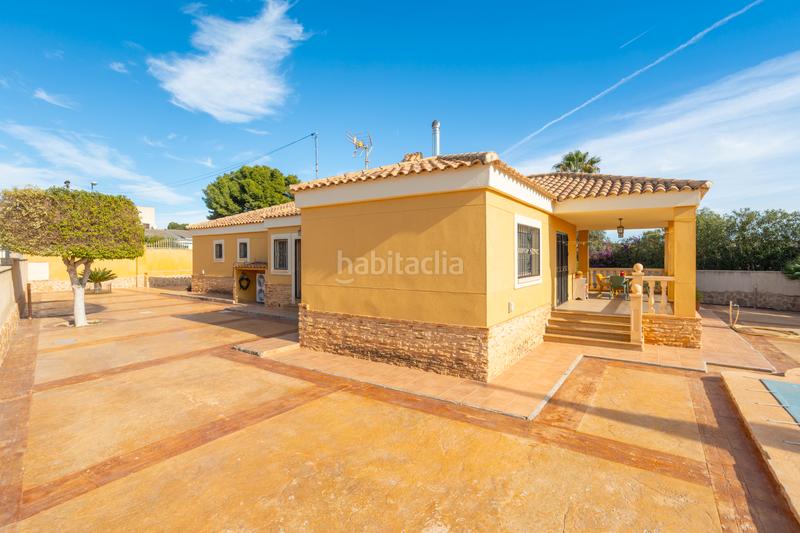 Foto 9f6cf22e-011b-40ec-913d-bb942af23fbf. Chalet mit kamin parking pool in Valle del Sol Mutxamel