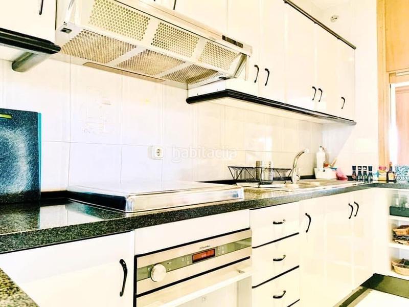 Foto 22e3c984-6549-478b-8088-a566c1ef8c82. Casa adossada amb aparcament piscina a Nueva Torrequebrada Benalmádena