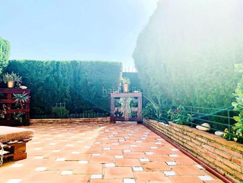 Foto 265b6af6-a994-4bc6-9ae6-fd9f4c7edbb4. Casa adossada amb aparcament piscina a Nueva Torrequebrada Benalmádena