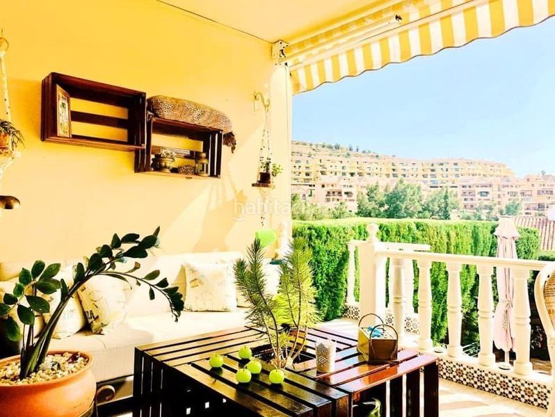 Foto 3f9e09c1-0f10-4ad7-96fc-41eeed673670. Casa adossada amb aparcament piscina a Nueva Torrequebrada Benalmádena