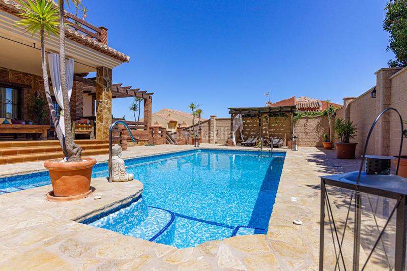 Foto 67fa859a-0d77-4f2e-8f05-6c5d1b084a58. Xalet amb calefacció aparcament piscina a Manantiales - Lagar - Cortijo Alhaurín de la Torre