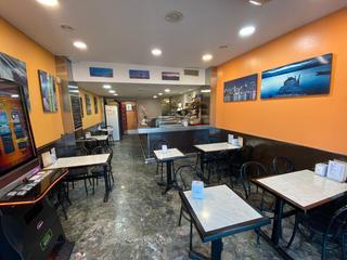 Pas-de-porte Local commercial  Carrer de rubió i balaguer. En funcionamiento con terraza exterior y altillo