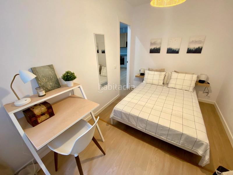 Foto f7bea437-c216-462c-89e3-f4a9208ea7f8. Lloguer àtic a Barri de les Corts Barcelona