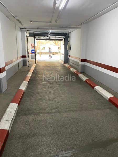Foto 5a8df8e6-ac73-4f96-8ebf-b8daee118eb2. Aparcament cotxe a Barri de les Corts Barcelona
