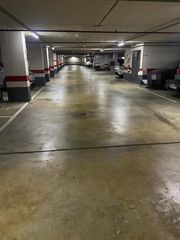 Aparcament cotxe a Avinguda de Can Marcet