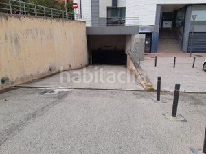 Foto ff8b1e01-9637-4349-91ad-298b541dbd47. Aparcament cotxe a Vall d´Hebron Barcelona