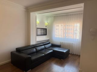 Lloguer Pis  Carrer del comte d'urgell. Vivienda en muy buen estado compte d´urgell  contrato temporal