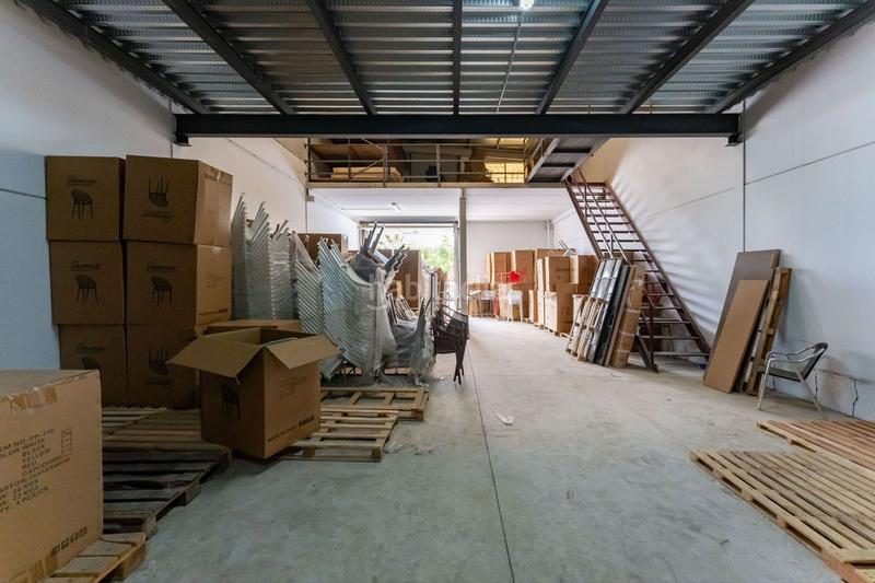 Foto 307fbd28-da9a-4e73-97bd-cbe20fb577a0. Local comercial en Coín