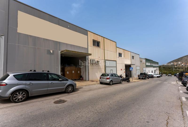 Foto d5598f6e-3d83-4a25-af47-70a114625f2f. Local comercial en Coín