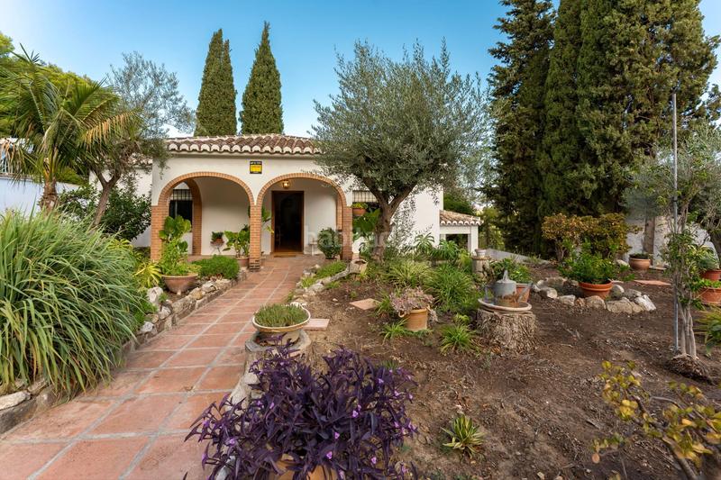 Foto 8e6fe19f-fb41-46f2-b255-16d0272f7dad. Country house with parking pool in Centro Alhaurín el Grande