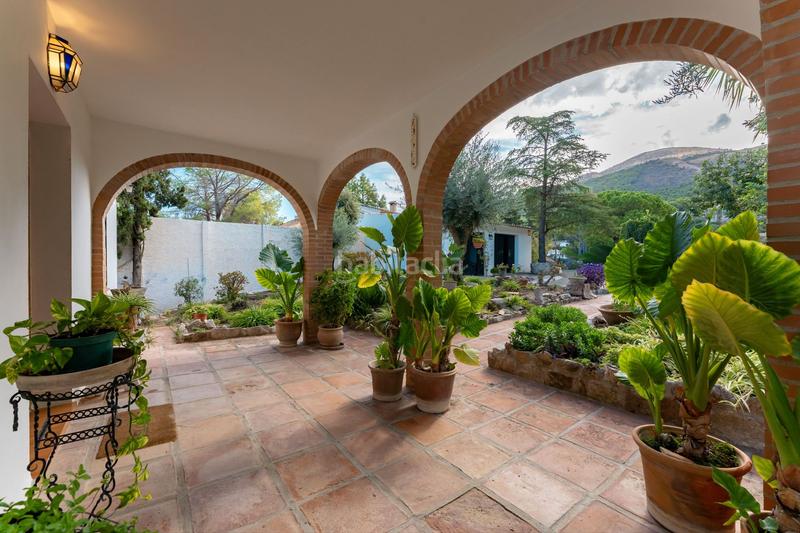 Foto 90e96777-75c3-4a2f-b9dd-a1a26992a050. Country house with parking pool in Centro Alhaurín el Grande