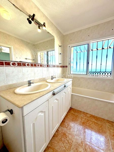 Foto 515b17b9-4176-4e5e-95bc-ed8bd3c50db3. Casa amb aparcament piscina a Torviscas Centro y Alto Adeje