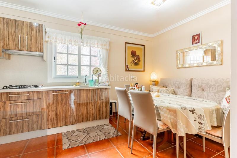 Foto 9bb2f93d-7db9-46c5-9075-a93d799a6958. Attico con parcheggio in Casco Urbano Adeje