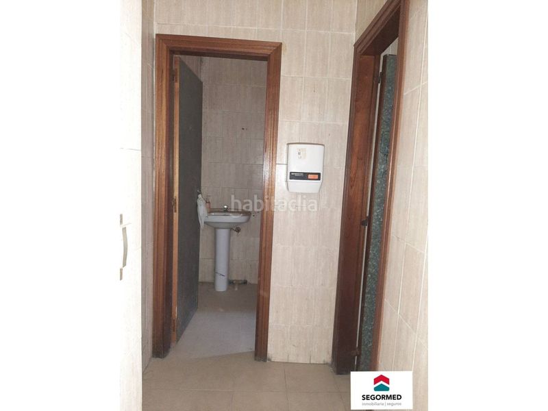 Foto 253c9b6b-ffd5-4a83-a056-def251a0942d. Lloguer local comercial a Segorbe