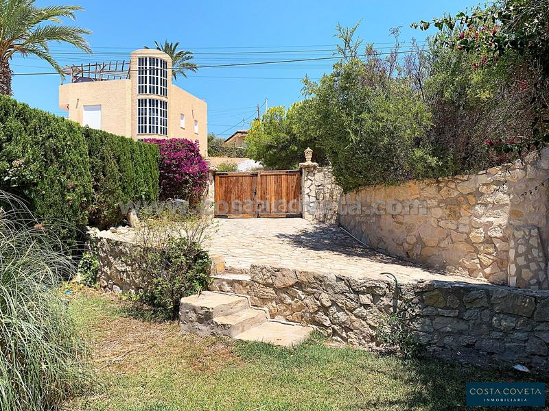 Foto 3d332e94-b2e2-49e5-b93f-5f58db6a8f41. Maison avec parking dans Pueblo Español-Coveta Fumá Campello (el)