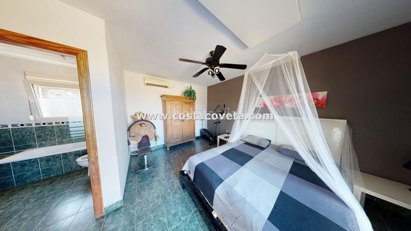 Foto 0eacea40-1993-450c-9924-36d4da1484ac. Casa amb aparcament piscina a Pueblo Acantilado-Lanuza Campello (el)