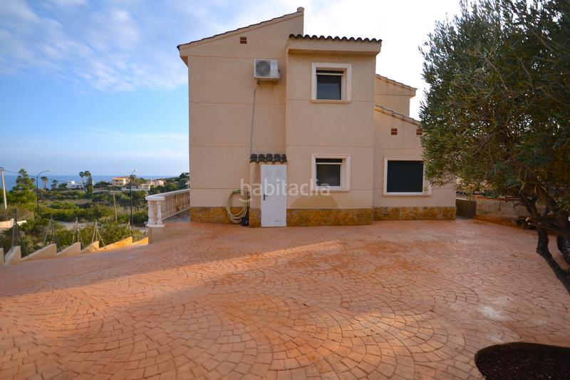 Foto 71228ae4-7942-4432-b16e-1daff3972eb7. Casa amb aparcament piscina a Pueblo Acantilado-Lanuza Campello (el)
