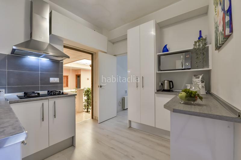 Foto 2e342f44-e05b-4b23-82a9-8ca062cffc15. Local comercial en exclusiva, venta de restaurante y vivienda en Campello (el)