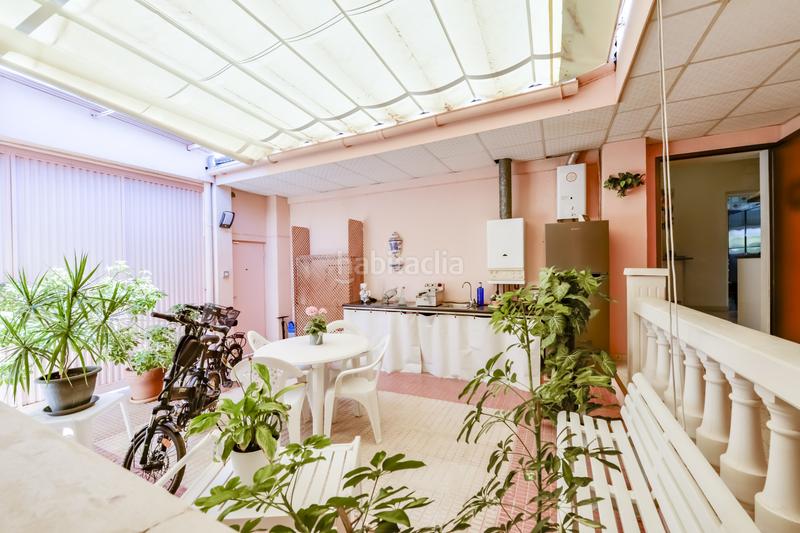 Foto 3f2e7d61-ca56-4312-bb30-bba5a00d93d4. Local comercial en exclusiva, venta de restaurante y vivienda en Campello (el)