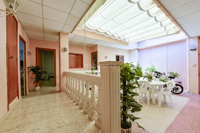 Foto 67e4c438-e1ad-485c-adf5-4000ed2f06b3. Local comercial en exclusiva, venta de restaurante y vivienda en Campello (el)